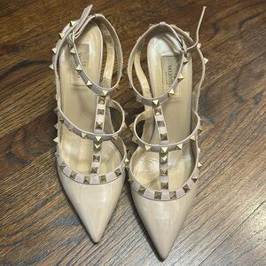 Nude Valentino rock studs